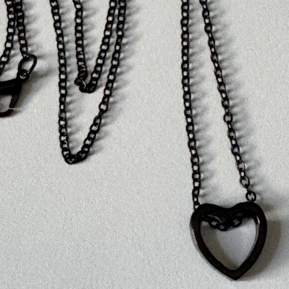 Hollow Heart, Trendy Black Coated Metal Necklace - Picture 3 of 15